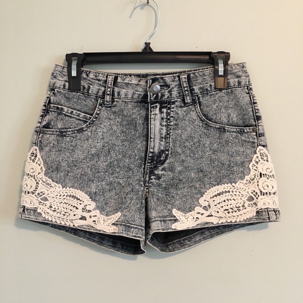 GP Jeans Junior’s Acid Wash Lace Shorts Blue 5